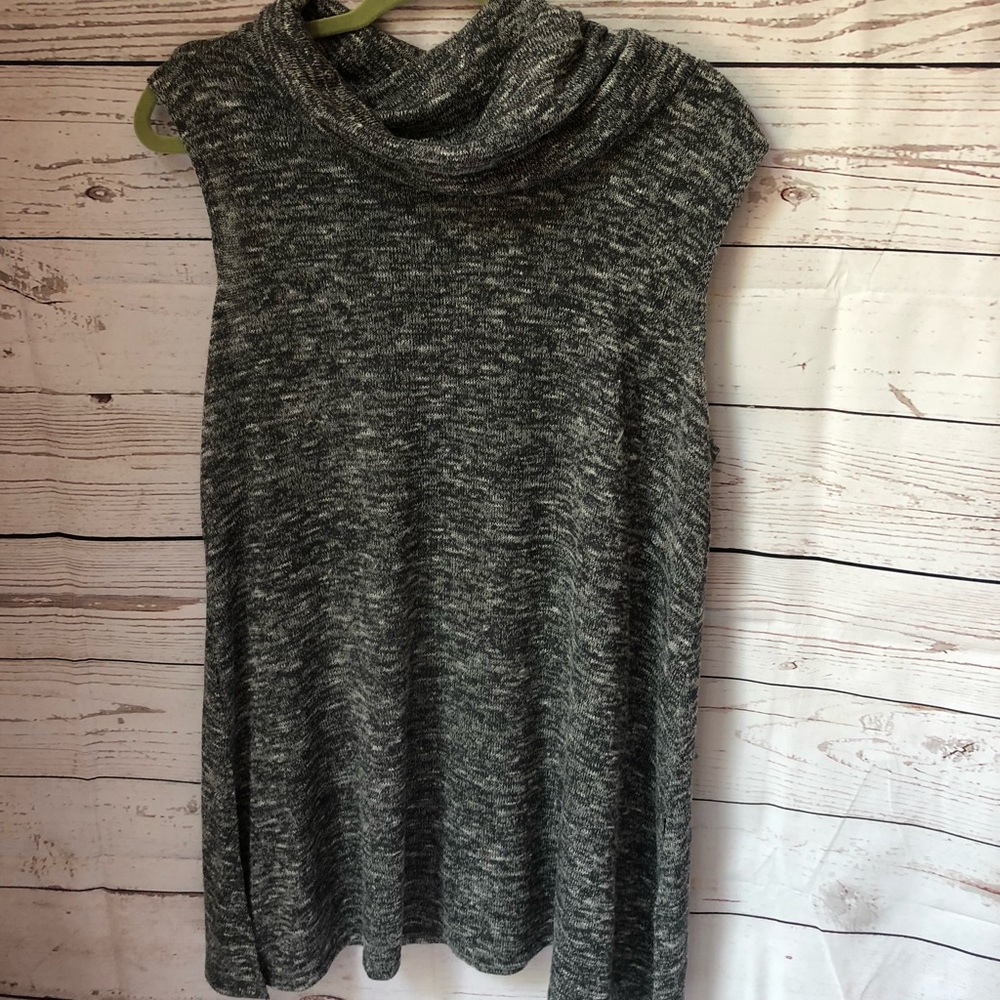 1X Sleeveless Heather Gray Sejour Cowl Sweater